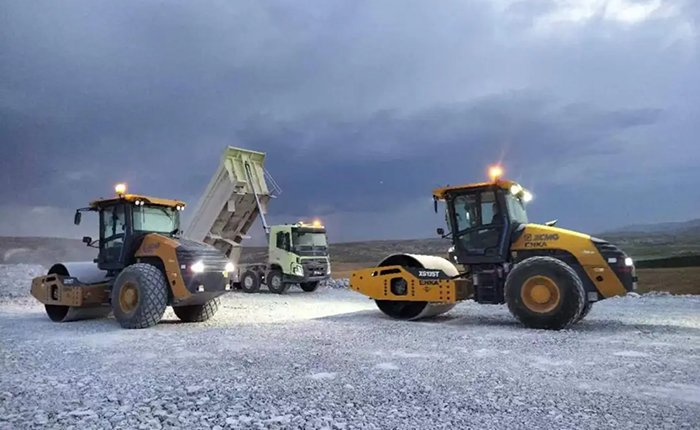 筑梦欧洲-土耳其：压路机岩石填方压实作业