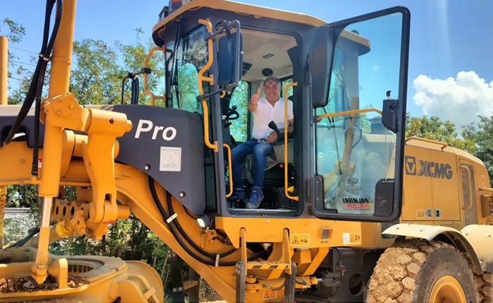 筑梦欧洲-意大利：欧洲首台GR2405TPro平地机助力铁路建设